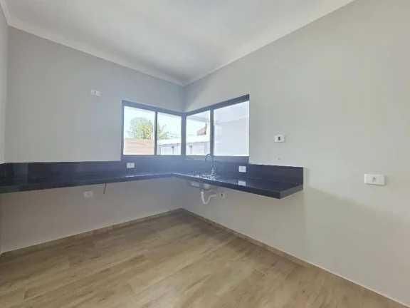 Imagem Caca Nova com fino acabamento no Balneário Oasis em Peruíbe