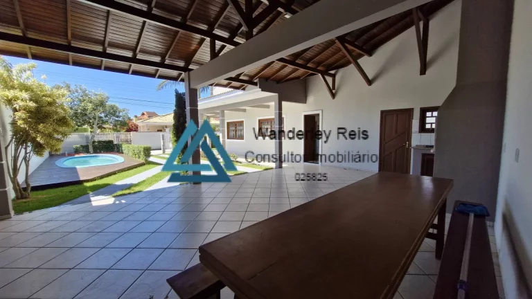 Imagem Belíssima casa com piscina nos Ingleses
