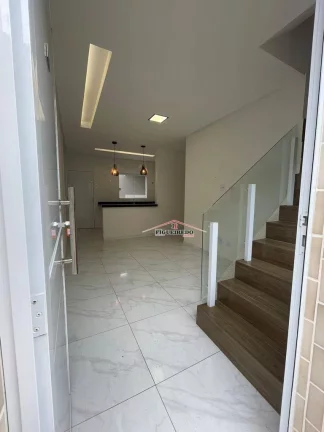 Imagem Sobrado à venda, 55 m² por R$ 335.000,00 - Vila Assunção - Praia Grande/SP