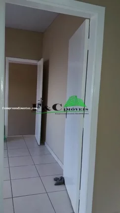 Imagem Casa para Venda em Cordeirópolis, Centro, 3 dormitórios, 1 banheiro, 2 vagas