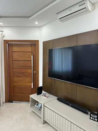 Imagem SOBRADO com 3 dormitórios à venda por R$ 950.000,00 no bairro Vargem Grande - PINHAIS / PR