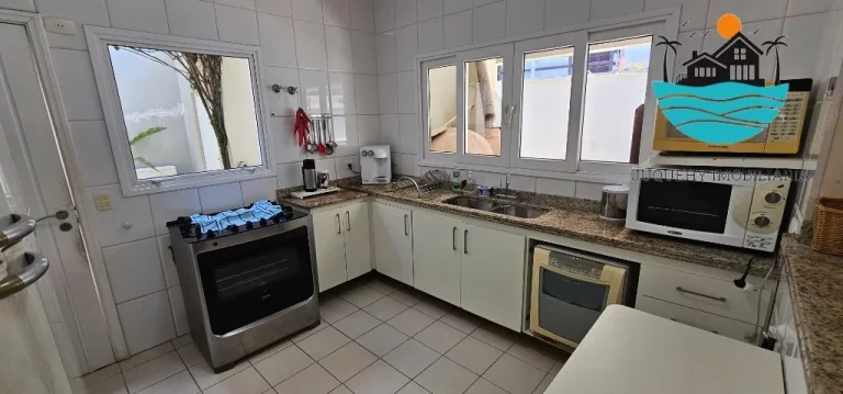 Imagem Aluguel Temporada Juquehy - casa com 4 suítes, 3 vagas, piscina priv. serv. de praia - 150m da praia - Max. 10 pessoas | Juquehy Imobiliária