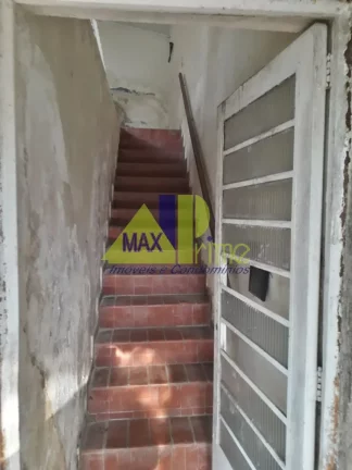 Imagem Casa Comercial para Locação na Penha de França - São Paulo-SP: 6 Salas, 3 Banheiros, 1 Vaga de Garagem!
