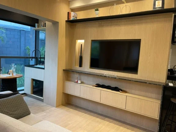 Imagem Apartamento 2 Dormitórios ( 1 Suíte), Andar Alto, vista livre, Vision.