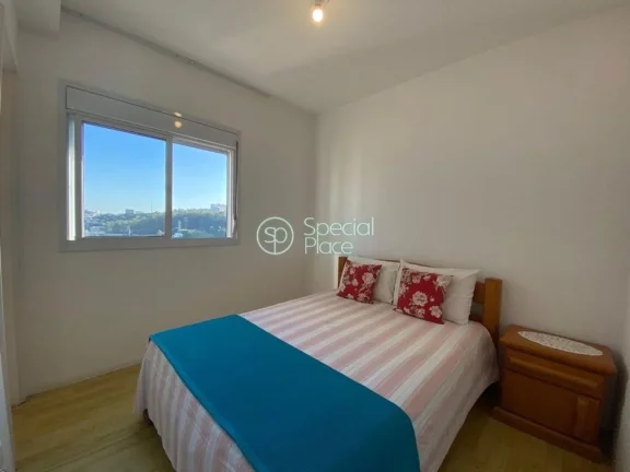 Imagem Amplo apartamento à venda com 4 quartos, sendo 2 suítes, e 4 banheiros no total. Este apartamento ...