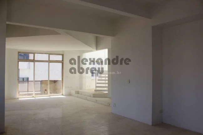 Imagem Cobertura triplex com 642m² área privativa próximo ao Shopping Higienópolis