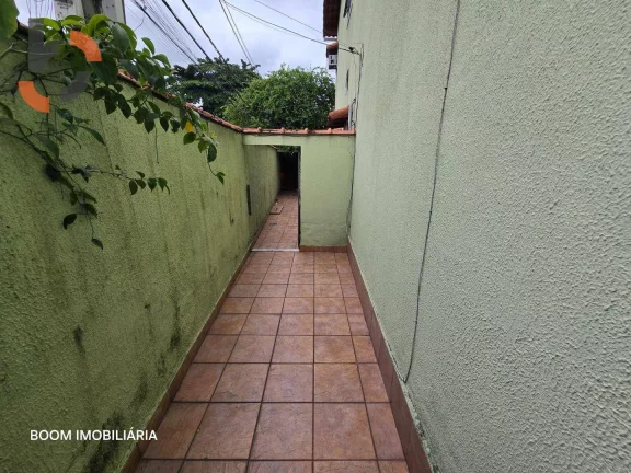 Imagem Casa com 4 dormitórios à venda, 177 m² por R$ 595.000,00 - Cruzeiro do Sul - Mesquita/RJ