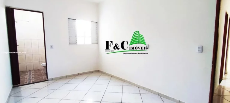 Imagem Casa para Venda em Limeira, Jardim Residencial Regina Bastelli, 2 dormitórios, 1 suíte, 1 banheiro, 2 vagas