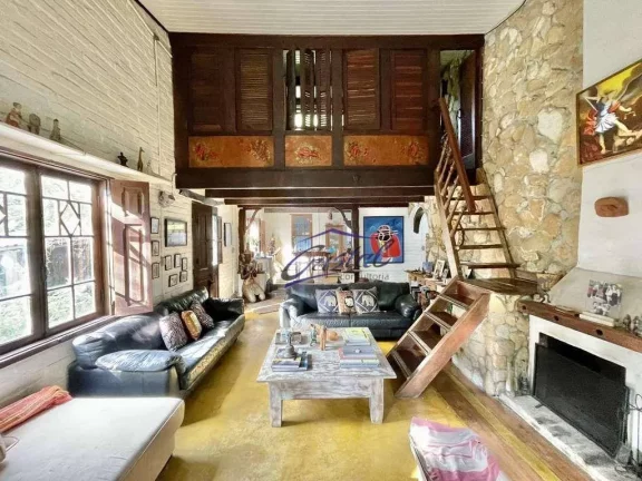 Imagem Casa com 3 quartos (1 suíte), 440 m² - venda ou aluguel - Vila Real Moinho Velho - Embu das Artes/SP