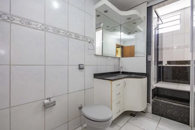Imagem Sobrado em condomínio no Orleans com Piscina!