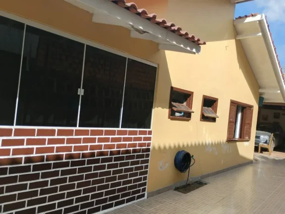 Imagem Casa à Venda, 250m2, 3 Dormitórios(1 suíte), 3 Vagas, Santa Catarina, Caçador/SC