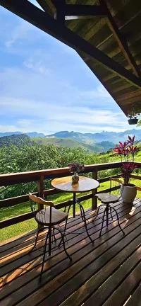 Imagem Refúgio Bucólico em São Bento do Sapucaí: 30.000 m², Chalés Prontos e Vista Privilegiada para a Pedra do Baú