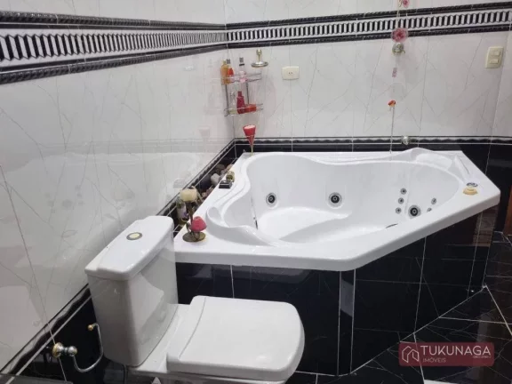 Imagem Sobrado com 4 dormitórios à venda, 200 m² por R$ 840.000,00 - Vila São Judas Tadeu - Guarulhos/SP