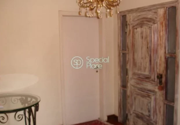 Imagem Apartamento amplo na Rua Bahia. Ótima oportunidade. São 260m2 com 4 suítes e 4 vagas na garagem. ...