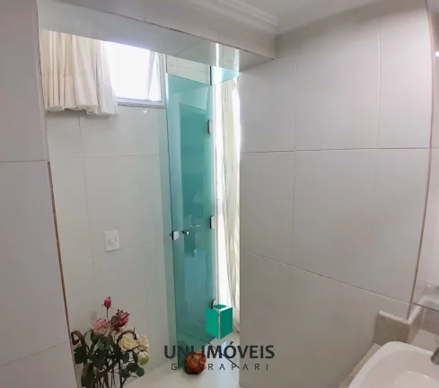Imagem Apartamento mobiliado e reformado, com piscina, no centro de Guarapari