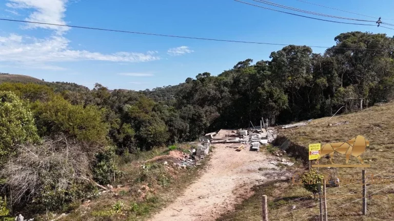 Imagem Terreno com 23.840m² no Parque da Ferradura Seu Refúgio em Campos do Jordão