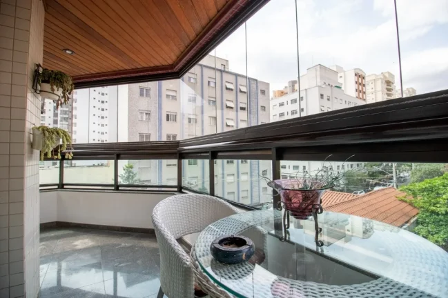 Imagem Apartamento no coração de Perdizes - 221M², 3 Dorms, 3 Suítes, 3 Salas, 3 Vagas Determinadas, Varanda, Móveis Planejados, Depósito.