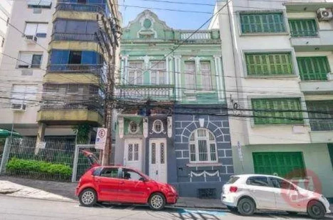 Imagem Casa para alugar, 130 m² por R$ 4.880,00/mês - Bom Fim - Porto Alegre/RS