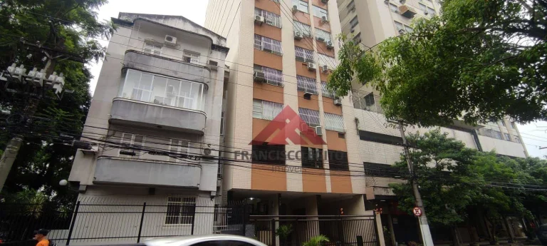 Apartamento 3 quartos com vaga de garagem próximo ao Campo de São Bento e Praia.
