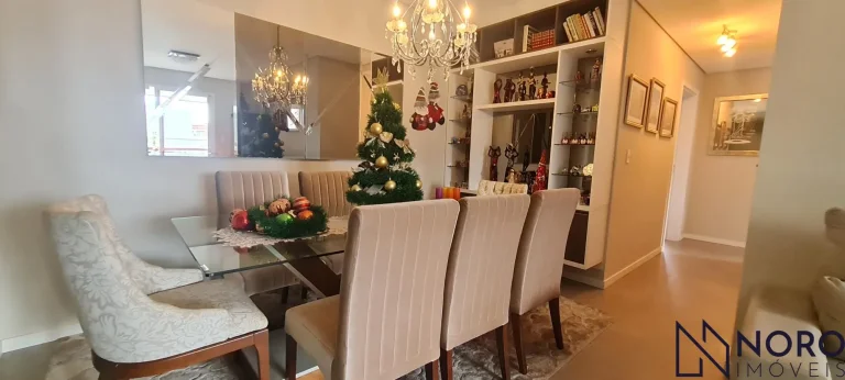 Imagem Apartamento Semi Mobiliado de 3 Dormitórios com Suíte e 2 Garagens no Bairro Men