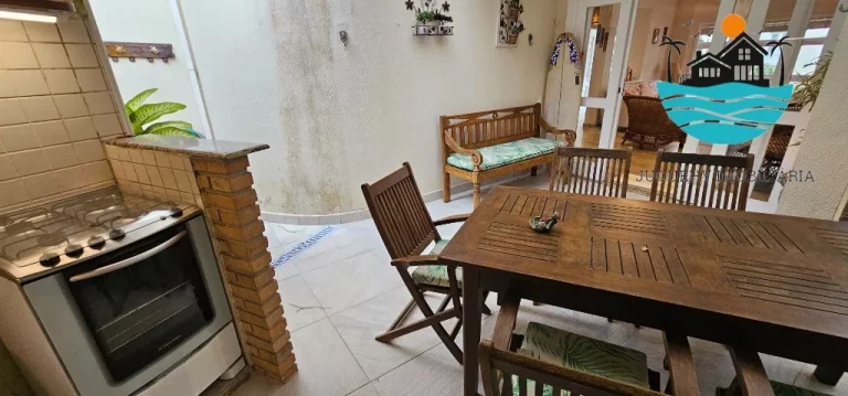 Imagem Alugar Casa anual em Juquehy em Condomínio Fechado - com 4 dormitórios, 2 suíte, 200m da praia - Acomodação máx. 10 pessoas | Juquehy Imobiliária