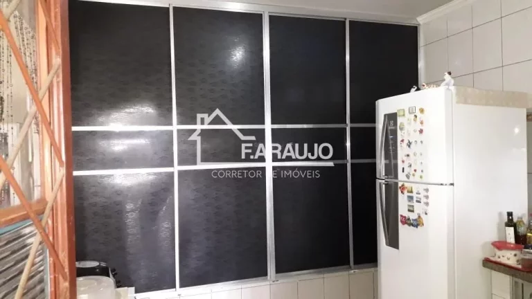 Imagem Casa em Condomínio à Venda em Sorocaba-SP, Jardim Ibiti: 3 Quartos, 1 Suíte, 2 Salas, 2 Banheiros, 6 Vagas, 226m².
