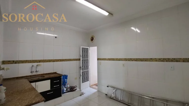 Imagem Casa à Venda - 247m² 4 dorm. Mangal
