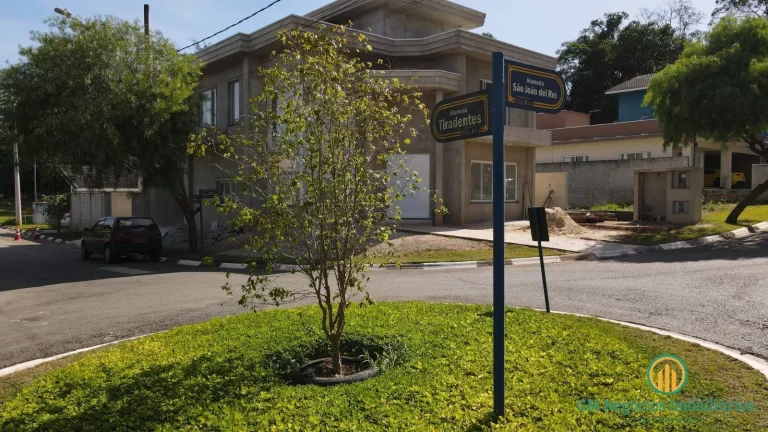 Imagem Casa com 3 suítes, ampla, moderna em construção no Condomínio Villa Rica