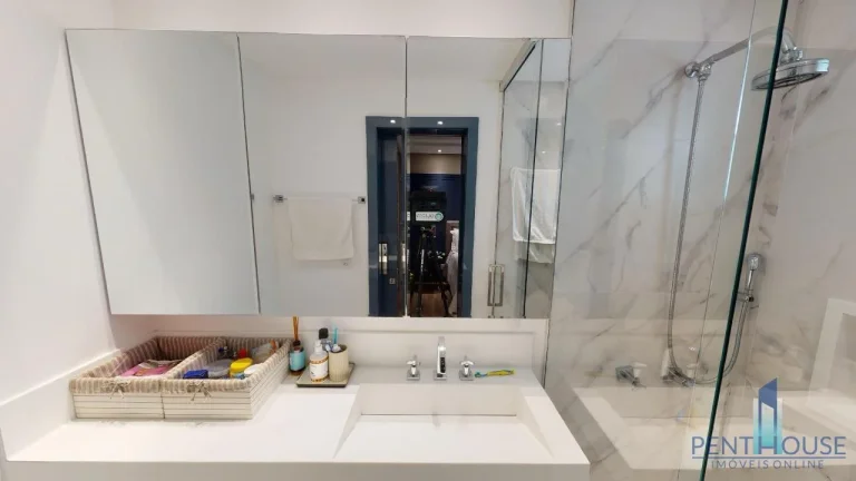 Imagem Apartamento com Terraço para Venda em Balneário Camboriú, CENTRO, 3 dormitórios, 3 suítes, 6 banheiros, 2 vagas