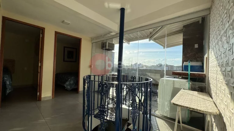 Imagem Cobertura duplex para venda, a 50 metros da Praia do Forte - Cabo Frio
