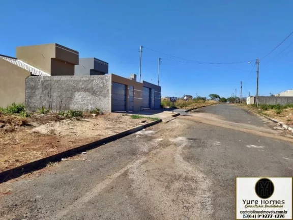 Imagem Seu Terreno Próximo a Avenida Compre Aqui Local Excelente