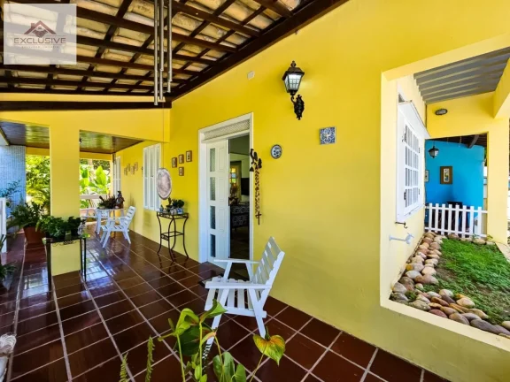Imagem Casa para Venda em Salvador, Piatã, 3 dormitórios, 2 suítes, 6 banheiros, 4 vagas