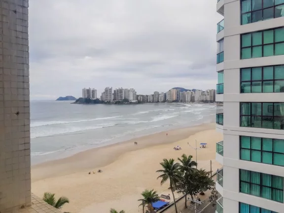 Imagem Pitangueiras - Frente total ao mar - Totalmente Reformado, Lindo - Garagem demarcada no prédio.