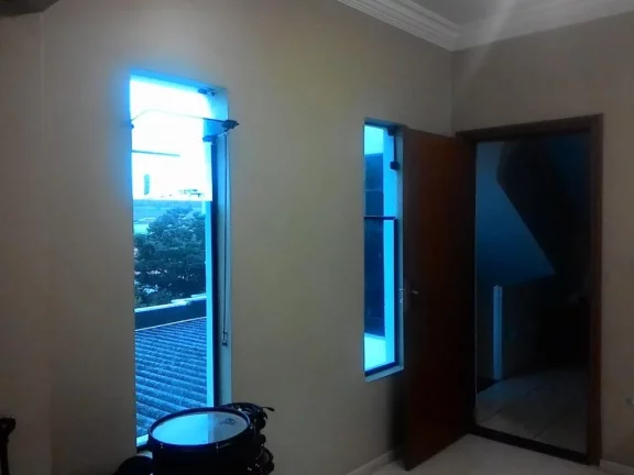 Imagem Sobrado com 3 dormitórios à venda, 250 m² por R$ 965.000,00 - Centro - Suzano/SP