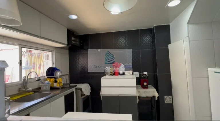 Imagem Casa em Condomínio de Luxo com 3 Quartos e Suíte na Vargem Pequena, Rio de Janeiro-RJ. Aproveite!