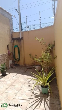 Imagem Casa com 3 dorm. Um com suíte e closet, sala 2 amb. Teto rebaixado com Led