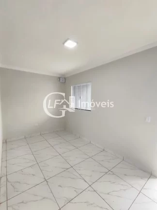 Imagem Casa à venda em Campo Grande-MS, no bairro Jardim Noroeste. Com 2 quartos, 1 suíte, sala, 2 vagas de garagem e 66,00 m² de área. Aproveite!