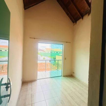 Imagem Viva o Sonho da Casa Própria! Sobrado à Venda no Condomínio Ninho Verde I Eco Residence!