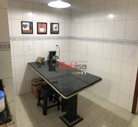Imagem Apartamento com 3 dormitórios à venda, 120 m² por R$ 440.000,00 - Braga - Cabo Frio/RJ