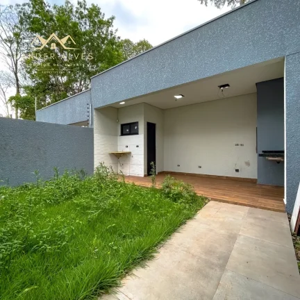 Imagem Imperdível: Casa à venda em Foz do Iguaçu-PR, no Centro, 3 quartos, 1 suíte, 2 salas, 2 vagas e 105m²!