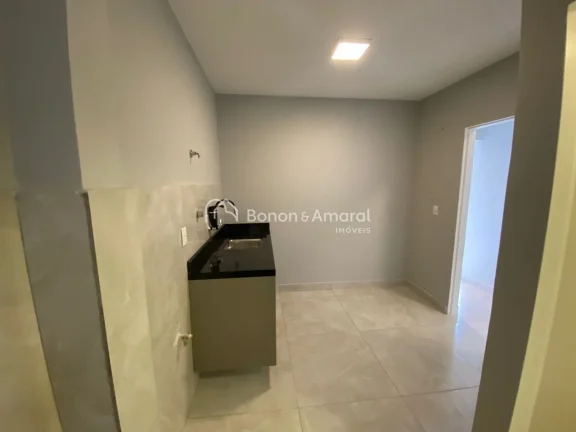 Imagem Lindo imóvel reformado a venda. Possui 2 quartos em excelente localização no Taquaral em Campinas...
