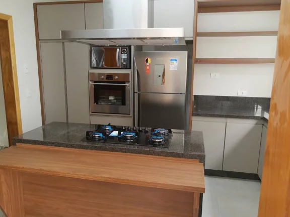 Imagem Sobrado Novo 194 m² 3 Dormitórios sendo 3 Suítes Estuda Permuta