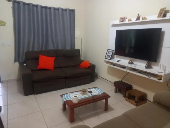 Imagem Casa para Venda em Itanhaém, Balneário Califórnia, 2 dormitórios, 2 suítes, 2 banheiros, 4 vagas
