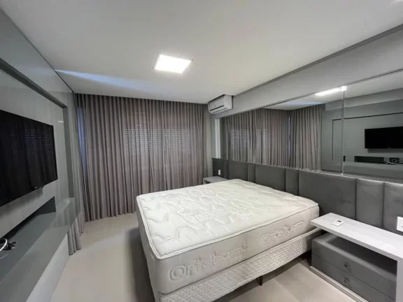 Imagem Apartamento à venda, com 4 quartos, 220m²