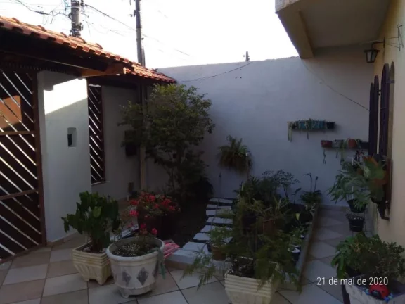 Imagem Sobrado com 4 dormitórios à venda, 254 m² por R$ 850.000,00 - Vila Figueira - Suzano/SP