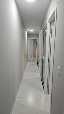Imagem Sobrado com 3 dormitórios, sendo 1 suíte, lavabo, 2 banheiros e garagem para 2 veículos. Os ambie...