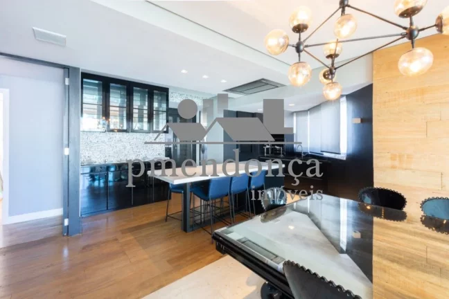 Imagem Apartamento luxuoso com 3 sui­tes e 4 vagas, 250m²
