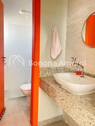 Imagem Ótima casa térrea no Condomínio Le Village, em Valinhos, com 195m² de área construída em um te...