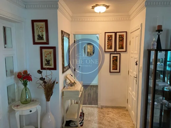 Imagem Apartamento de Luxo no Pacaembu: 3 Quartos, 3 Suítes, 2 Salas, 4 Banheiros e 4 Vagas - 230m² - São Paulo-SP