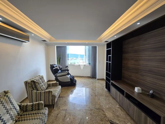 Imagem LINDA COBERTURA NA PONTA DA PRAIA: Conforto e Vista Deslumbrante!, 6 dormitórios, 5 vagas, piscina